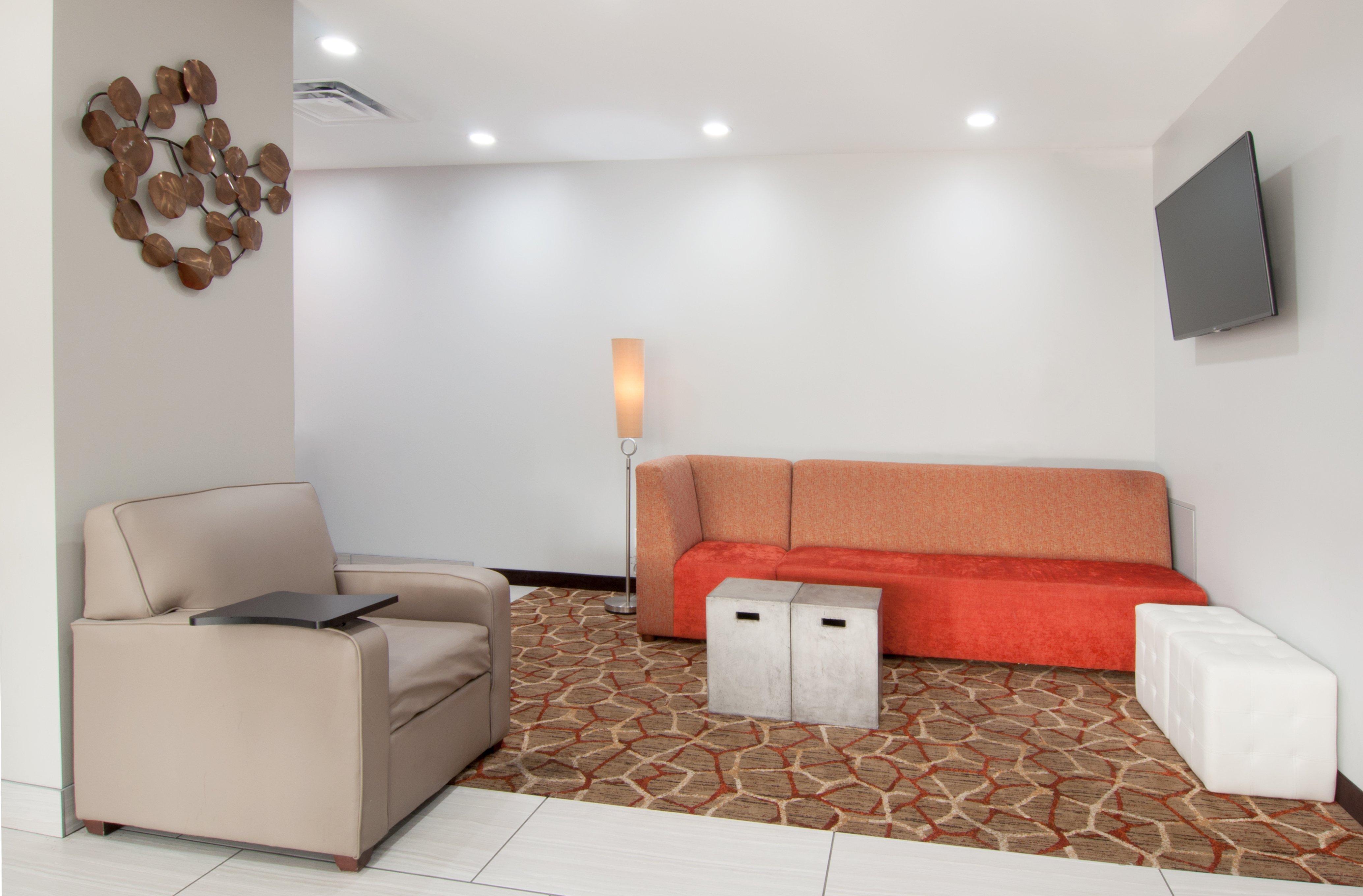 Holiday Inn Express & Suites Nashville-I-40 & I-24 Экстерьер фото